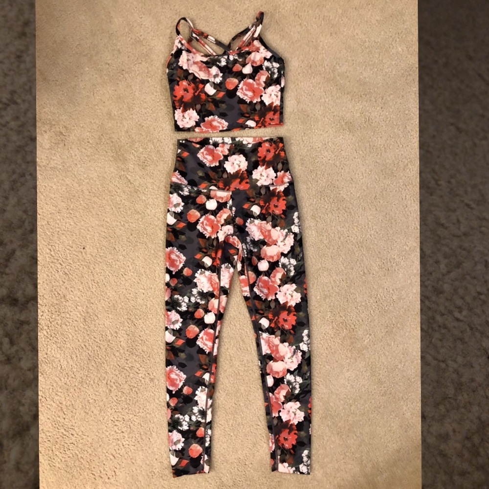 KiraGrace Vintage Floral Set - XS, Like New